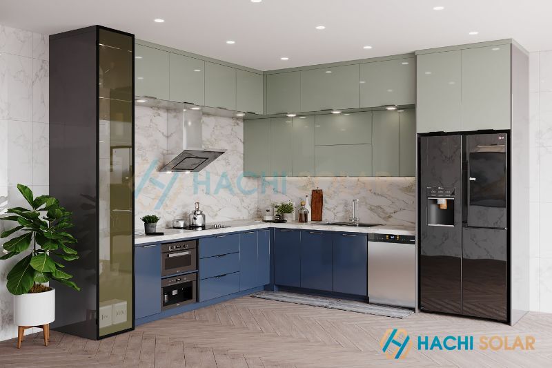 Mẫu tủ bếp nhôm cánh kính sử dụng khung nhôm hệ kết hợp cánh kính cao cấp, mang lại nét sang trọng cho không gian nhà bếp với giá thành vừa phải