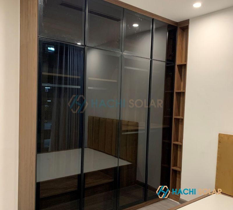 Mẫu tủ quần áo phòng ngủ nhỏ cánh kính hiện đại giá tốt