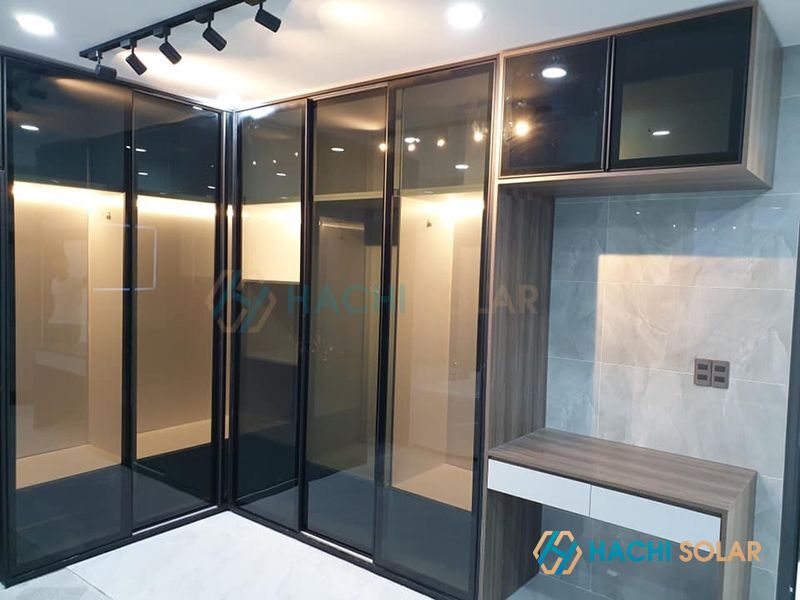 Tổng hợp mẫu tủ quần áo 1m2 cửa lùa cánh kính giá tốt tại Hachi Solar