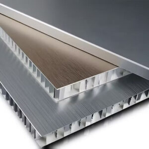 So sánh tấm nhôm tổ ong với tấm gỗ MDF: Nên chọn loại nào?